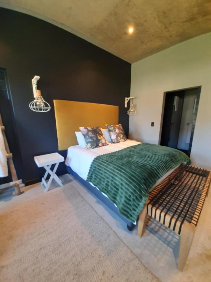 Black Eagle Self-Catering Accommodation, Херманус Экстерьер фото